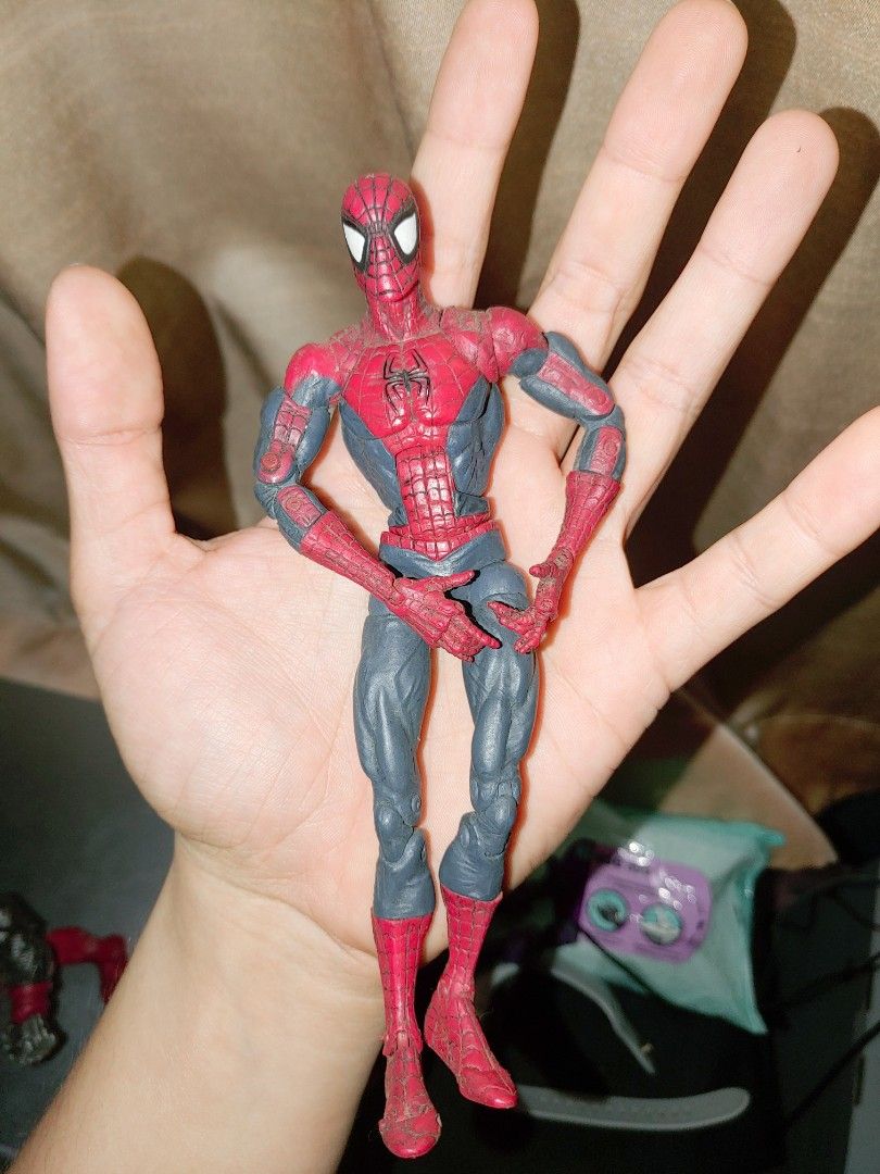 Mcfarlane KO spiderman (Category: Figurines & Statues) located in Taguig. Submitted by og.lingg (Listing ID 1221528627, Image 1). Description: KO mcfarlane spiderman rush sale rare 2000 negotiable.