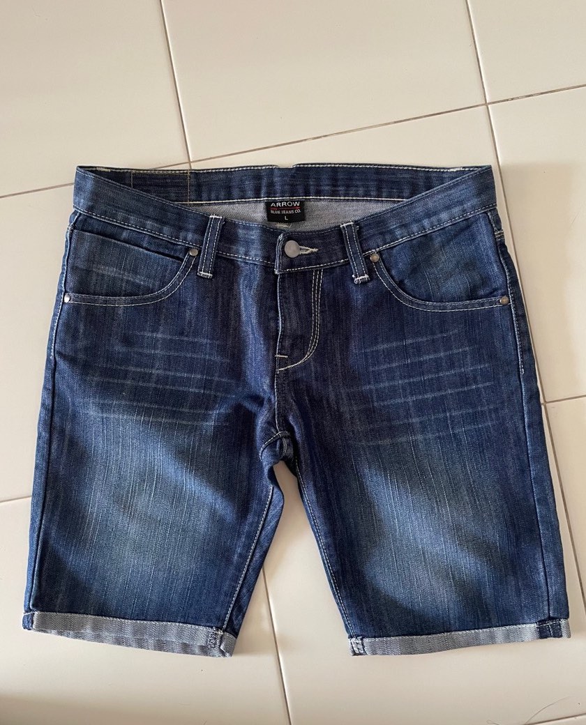 Men Dark Blue Denim Shorts, Men's Fashion, Bottoms, Shorts on Carousell