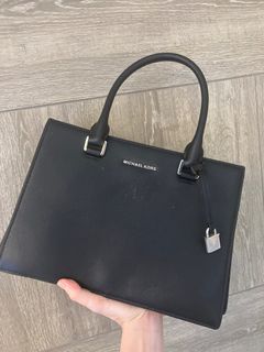（分類：）位於 。 由 hazellee0001 提交（商品編號 1221604934，圖片 1）。簡介： 。