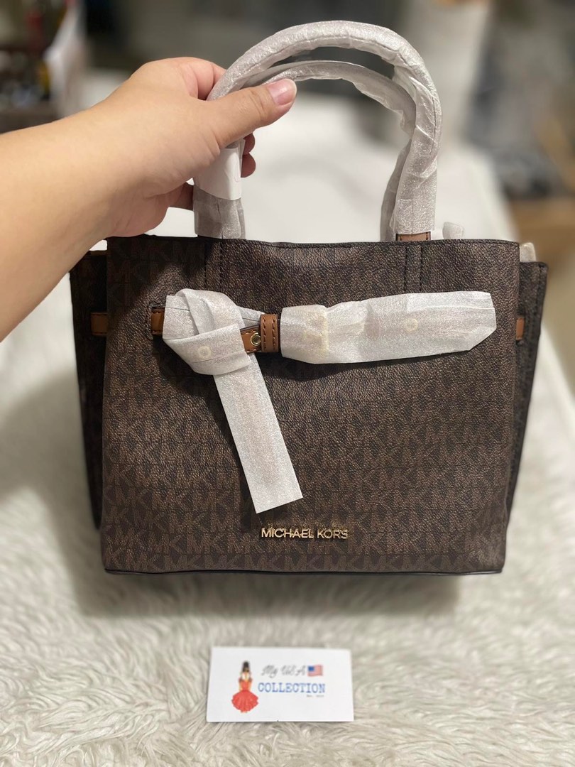Michael Kors Emilia Small Logo Satchel in Signature Brown, Luxury, Bags &  Wallets on Carousell