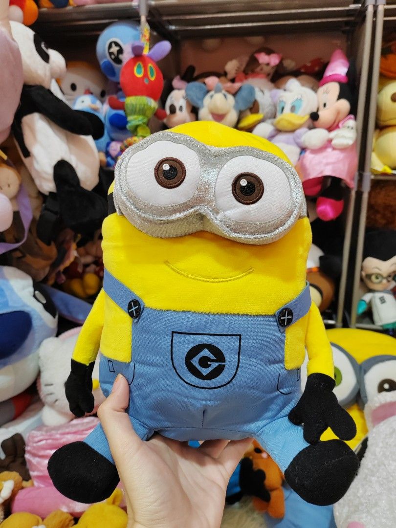 Minion plush, Hobbies & Toys, Toys & Games on Carousell
