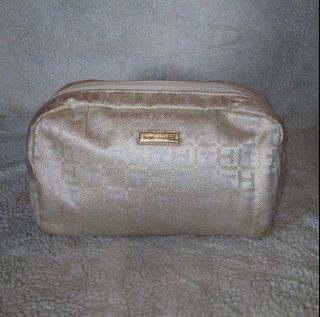Missy's TOMMY HILFIGER Cream Cosmetic Travel Pouch