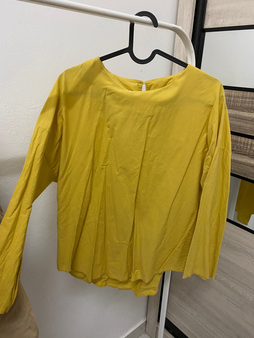 Mustard batwing online top