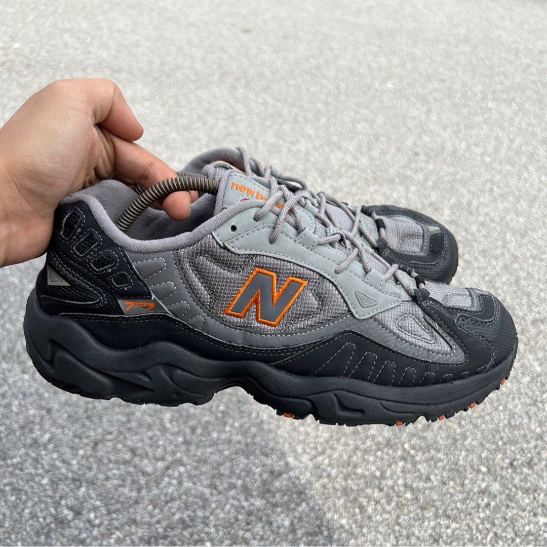 New balance 703 top