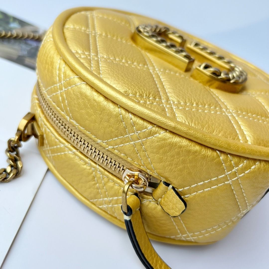 Marc jacobs clearance camera bag yellow