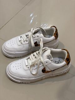 Nike air force pixel