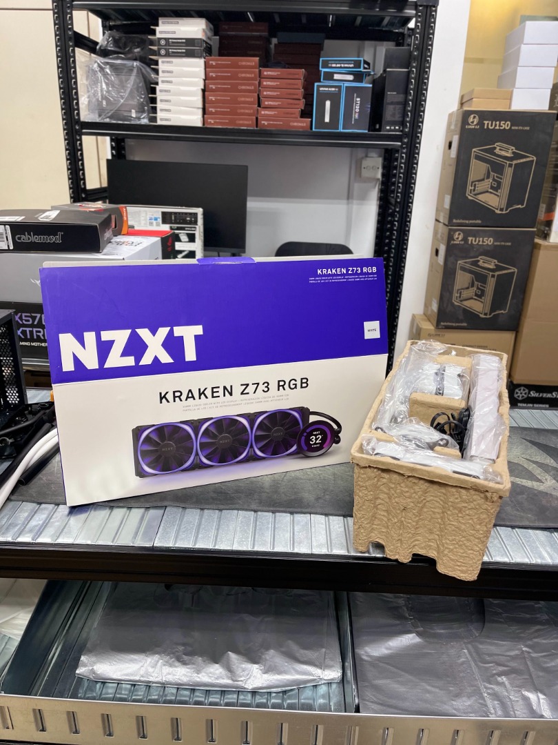 NZXT Kraken Z73 RGB White 360mm Liquid Cooler with LCD Display RL-KRZ73 ...