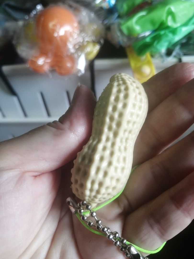 Peanut pop it figet toy (Category: Interactive Toys) located in Singapore. Submitted by querelle (Listing ID 1221530690, Image 1). Description: Mailing 70c more Multiple pieces avail.