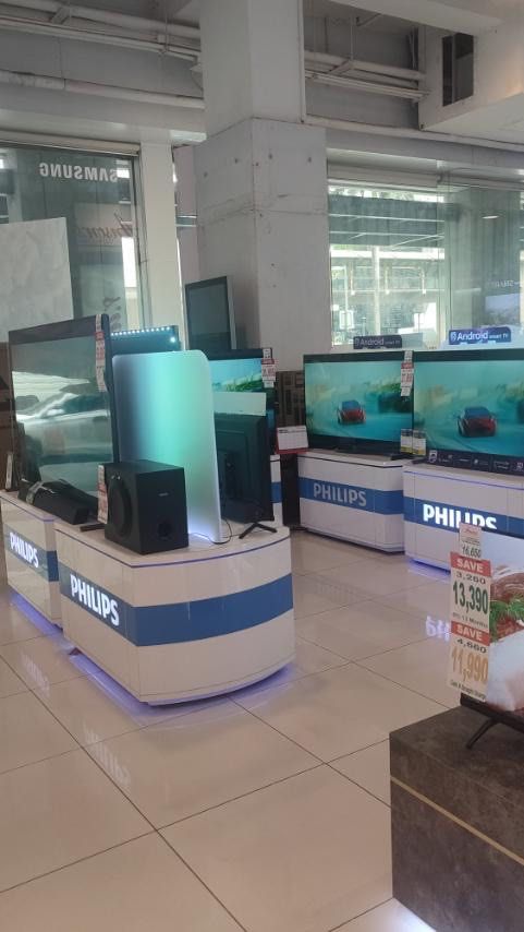 PHILIPS UHD LED ANDROID TV (Category: TV) located in Quezon City. Submitted by maryann5721 (Listing ID 1221497555, Image 1). Description: PHILIPS UHD ANDROID TV 70PUD7906 SRP 66,695 CASH 56,000 WITH FREE BRACKET AND SOUNDBAR 65PUD7906 SRP 58,995 Cash: 46,700 with free bracket and soundbar 55PUD7906 SRP 44,495 Cash: 33,800 with free bracket 50PUD7906 SRP 35,995 Cash: 29,900 with bracket 55PUD7406 SRP 37,595 Cash: 29,000 with bracket 50PUD7406 SRP 