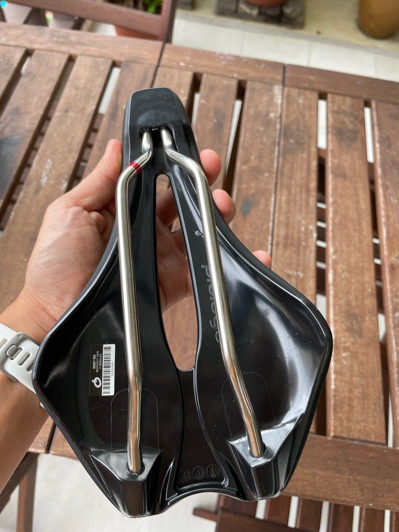 Prologo dimension saddle, Sports Equipment, Bicycles & Parts, Parts