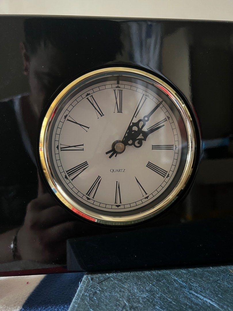 Quartz Japan Display Clock (Category: Clocks) located in Mandaluyong City. Submitted by samsami10 (Listing ID 1221476015, Image 2). Description: Tested Okay..