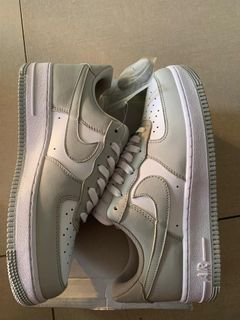 Ready Stock !  Offer ! NIKE Air Force 1 low white grey shoes Euro 43 us 9.5