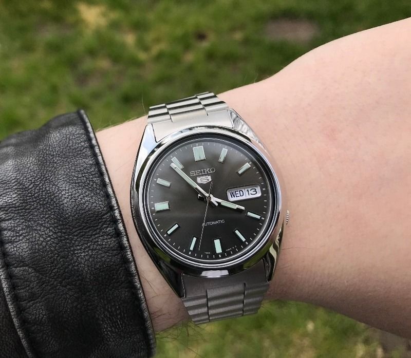 Seiko 5 snxs79k hotsell