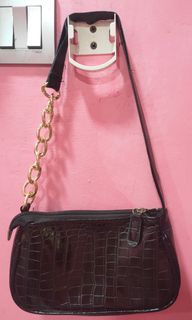 (Category: ) located in . Submitted by ibahpreloved (Listing ID 1221501497, Image 1). Description: .