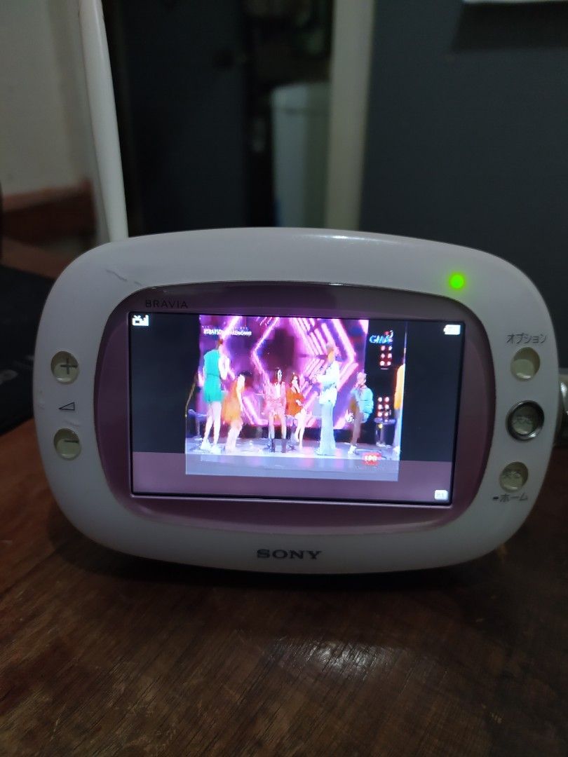 Sony Bravia XDV-W600 Portable LCD TV AM/FM Waterproof (Working ...