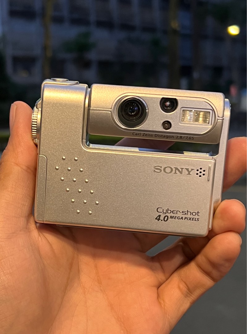 Sony dsc-f77 翻轉螢幕CCD相機