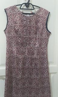 Suzanna wanasuka M dress motif loreng pink satin halus