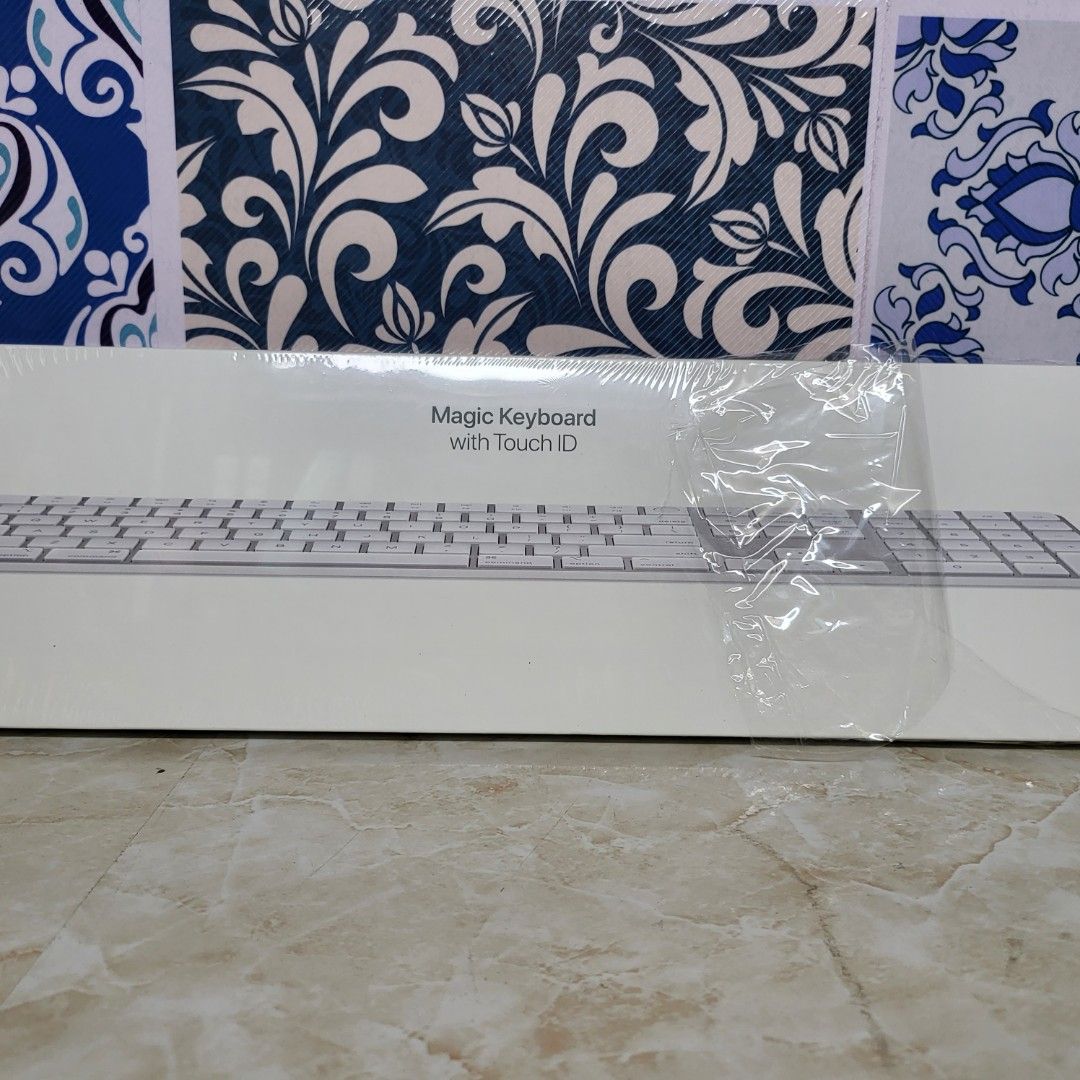 TM-APPLE Magic Keyboard With Touch ID A2520, Computers & Tech, Parts ...