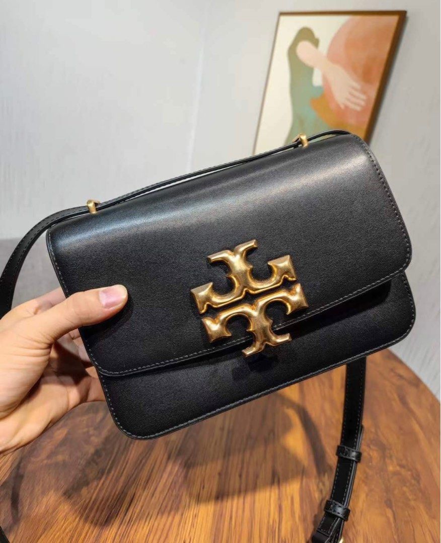 Tory Burch Eleanor Bag (Category: Luxury Bags & Wallets) located in Rizal. Submitted by LuxbyMarifrance (Listing ID 1221480336, Image 2). Description: 🏷️ 4,000 only+ SF 👜 T Eleanor Bag 📏 6.4” (16.3cm); length: 9.3” (23.5cm) 📌 with tag, dust bag, paper bag ✨All trademarks, logos and brand names are reserved and property of the original brand owners. #toryburchbagph #toryburchbagphilippines #authentic #factoryoutlet #LuxbyMarifrance #luxbagforl