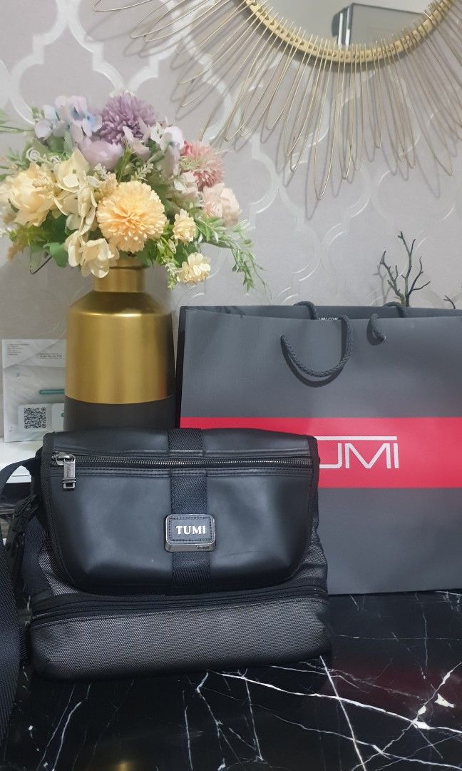 Tumi travis cheap crossbody
