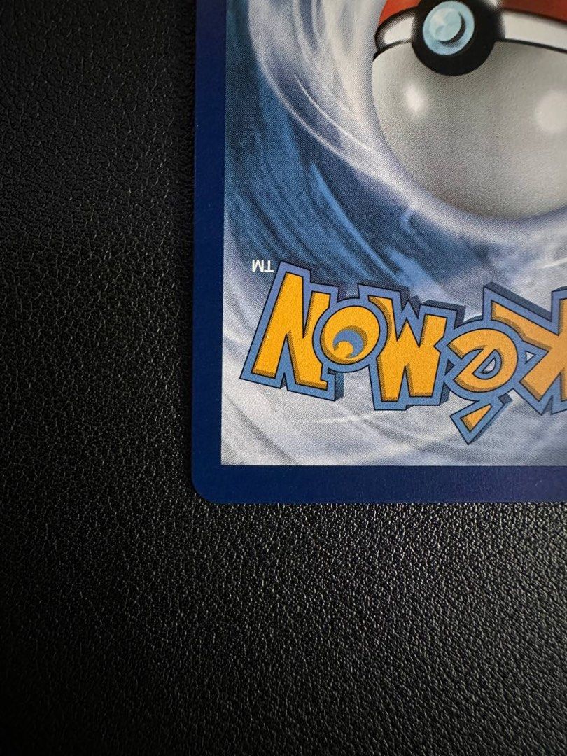 Umbreon VMAX Keychain (Alternate Art Secret) 215/203 SWSH07 Umbreon VMAX Keychain (Alternate Art Secret) 215/203 SWSH07