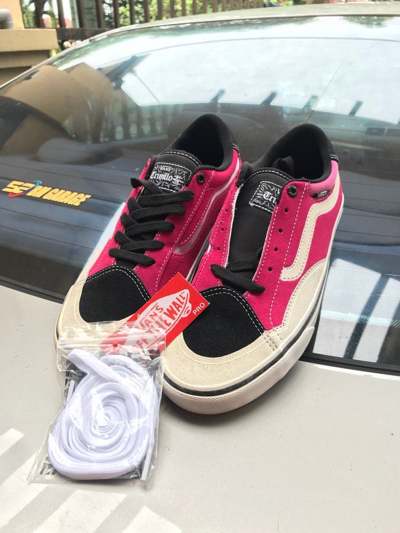 Urgent sale Vans Tony Trujillo TNT Advanced Prototype