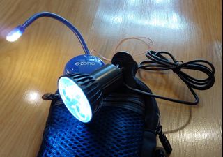 USB lights (1 super bright, 1 with 1m cable)