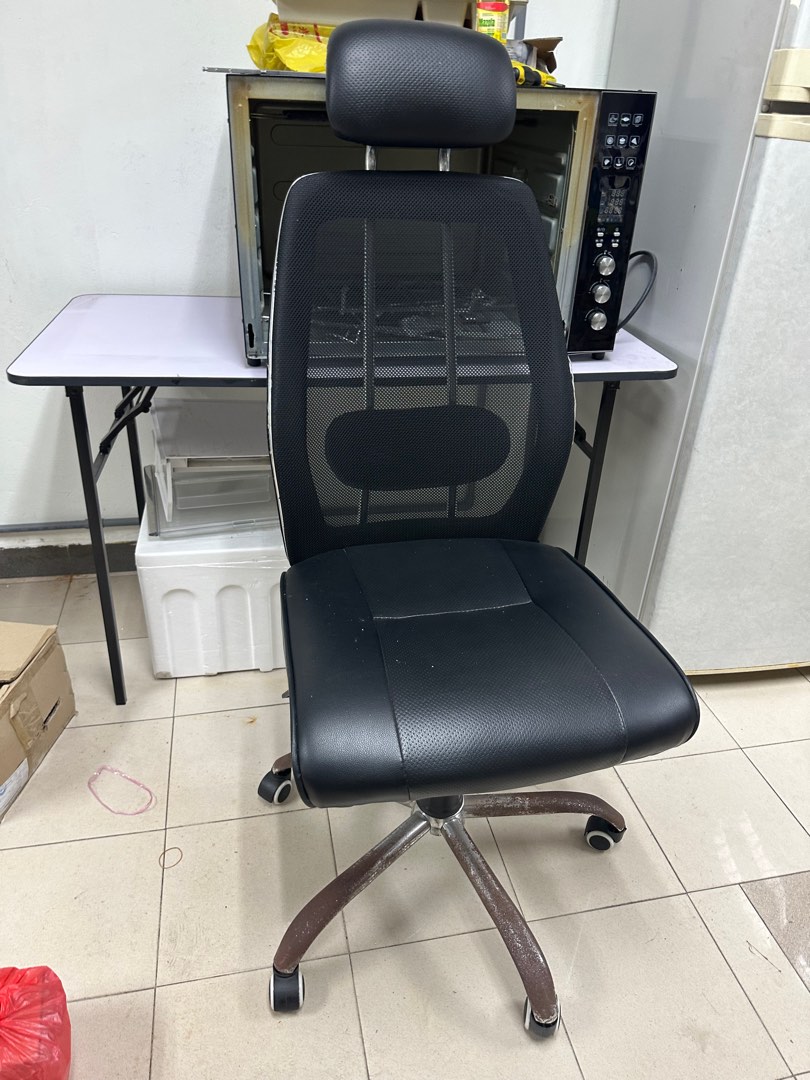 Used office chair, Furniture & Home Living, Furniture, Chairs on Carousell