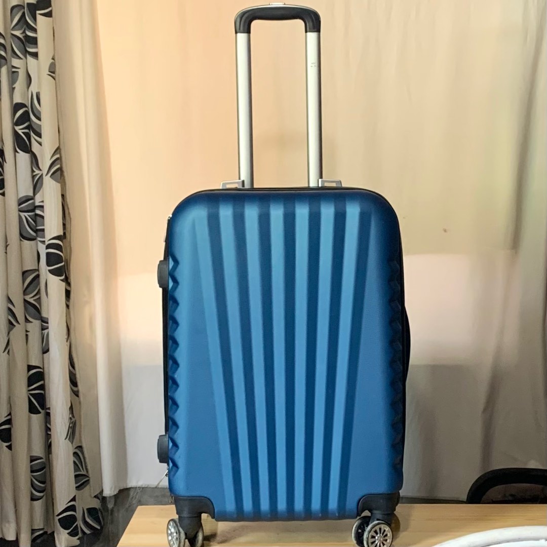 Viaggi Mia Italy Luggage Suitcase Maleta Blue on Carousell