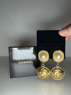 (Category: ) located in . Submitted by styled_inchanel (Listing ID 1221595414, Image 1). Description: .
