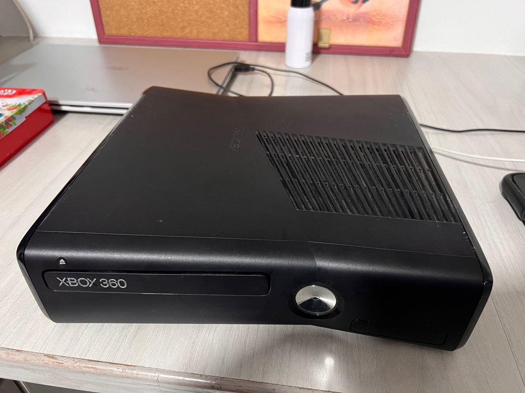 Xbox 360 with Kinect and games, Video Gaming, Video Game Consoles, Xbox