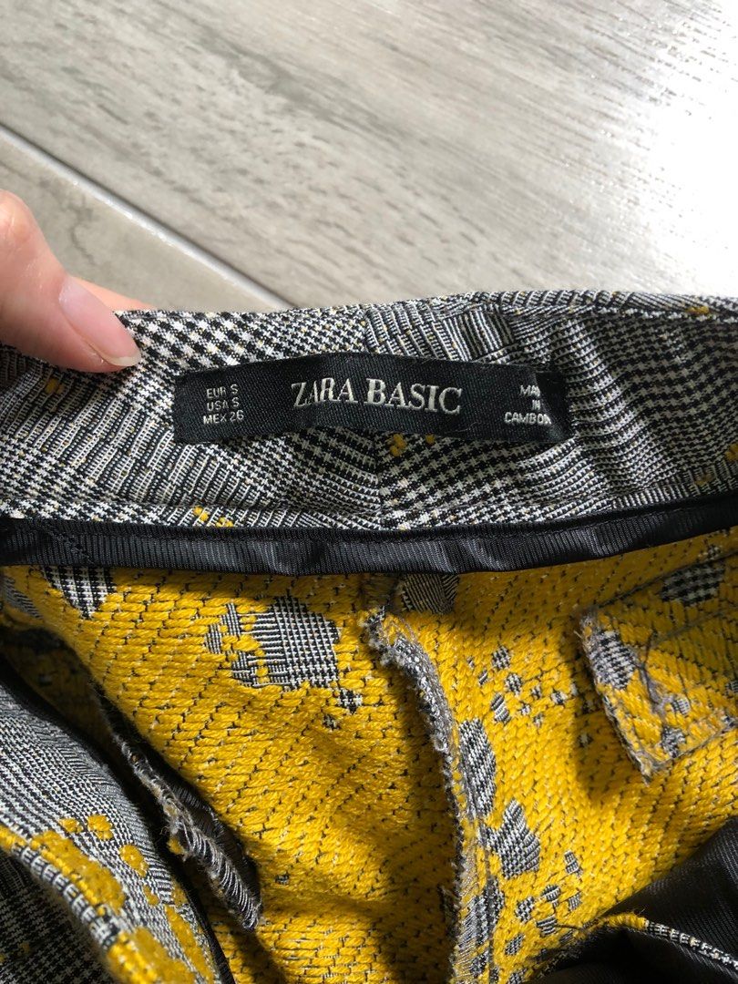 Zara Plaid Pants with Embroidery Women s Fashion Bottoms Other Bottoms on Carousell