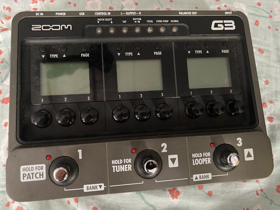 Zoom G3 multi effects pedal, Hobbies & Toys, Music & Media, Musical