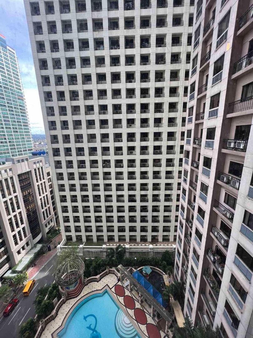 1BR Condo Grand Eastwood Palazzo Quezon City nr Katipunan C5 Pasig