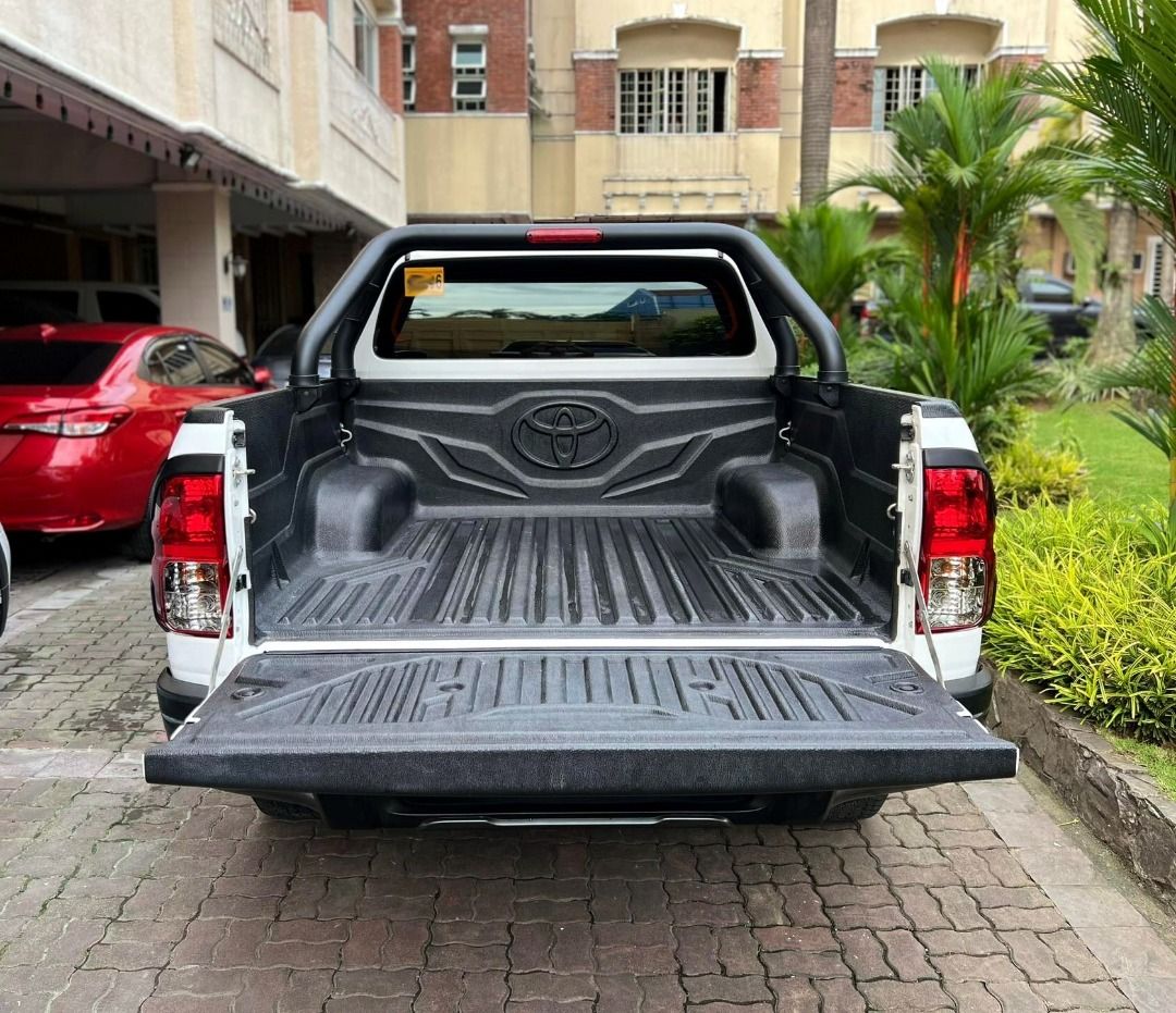 2018 Toyota Hilux Conquest 4x2, Financing OK! not 2019, 2020, ranger ...