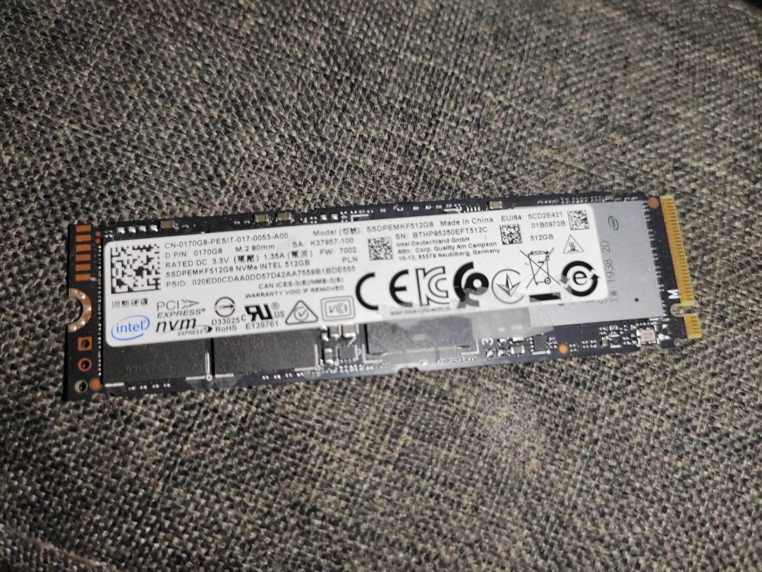Intel 7600p store