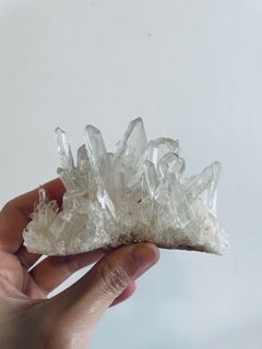 白水晶晶簇