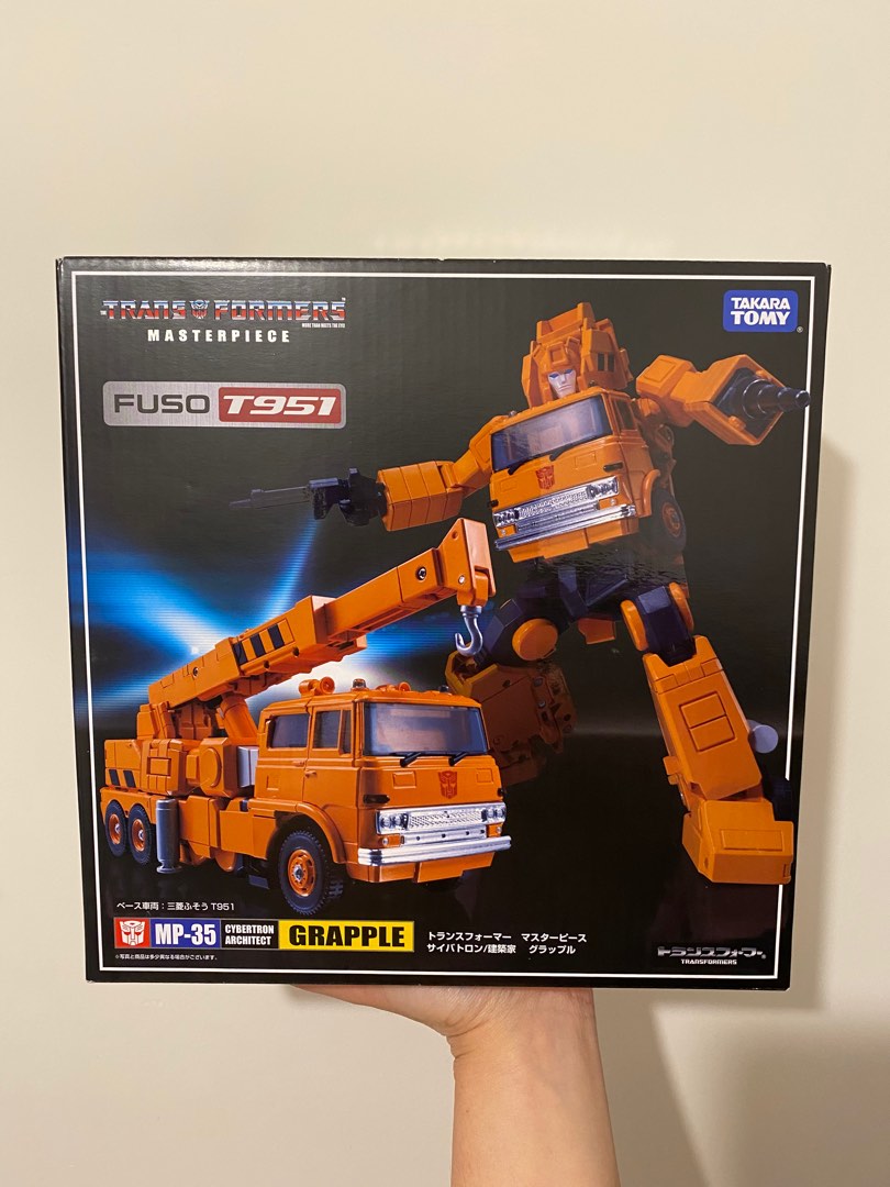 Transformers MP35 Grapple Transformer