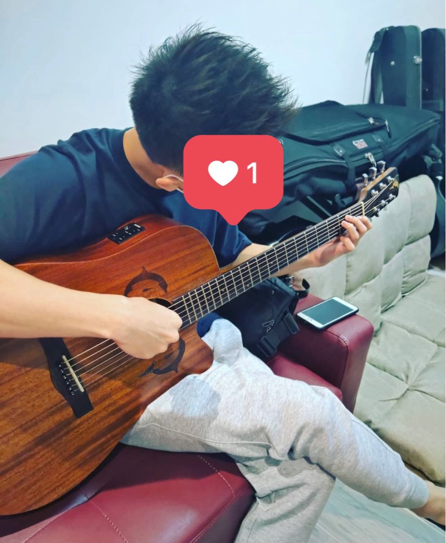 Electric / Acoustic Guitar / Hawaiian Ukulele BB Class Private Lessons62859982390529112