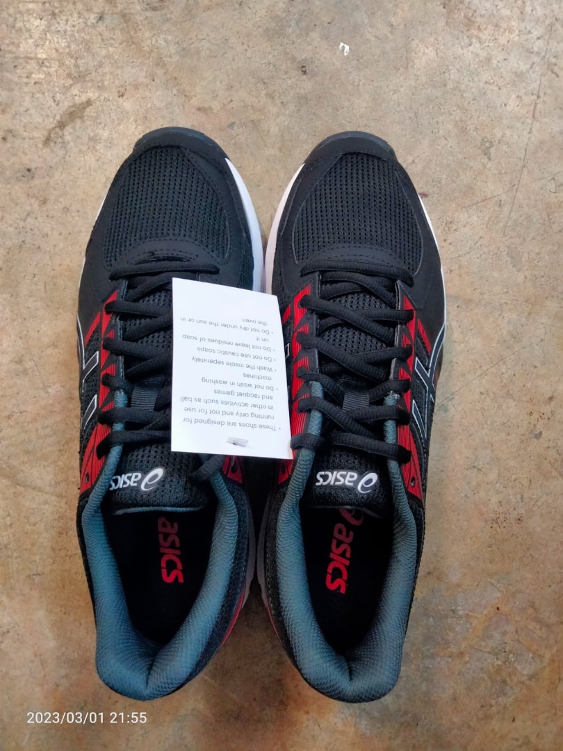 Asics Running Shoes, Men's Fashion, Footwear, Casual shoes on Carousell
