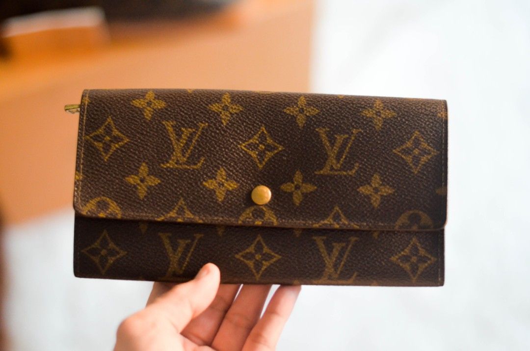 Authentic Vintage Louis Vuitton Sarah Wallet 