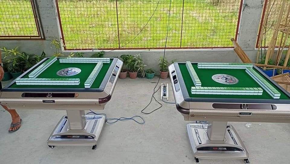 Automatic Mahjong Table with tiles and etc. (Category: Other Sports Equipment and Supplies) located in San Pablo. Submitted by rbreyessportstrading (Listing ID 1218263673, Image 3). Description: The Automatic Mahjong Table is the perfect table for you to gather your friends and family for the weekend. Furthermore, it can be folded for easy storage! The table is pre-assembled by our delivery personnel. The Auto-table can be folded automatically by