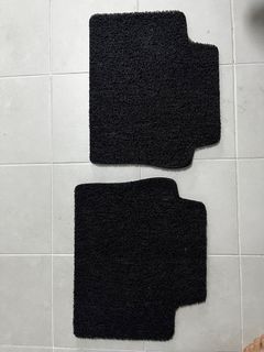 Black car mat 2 pieces