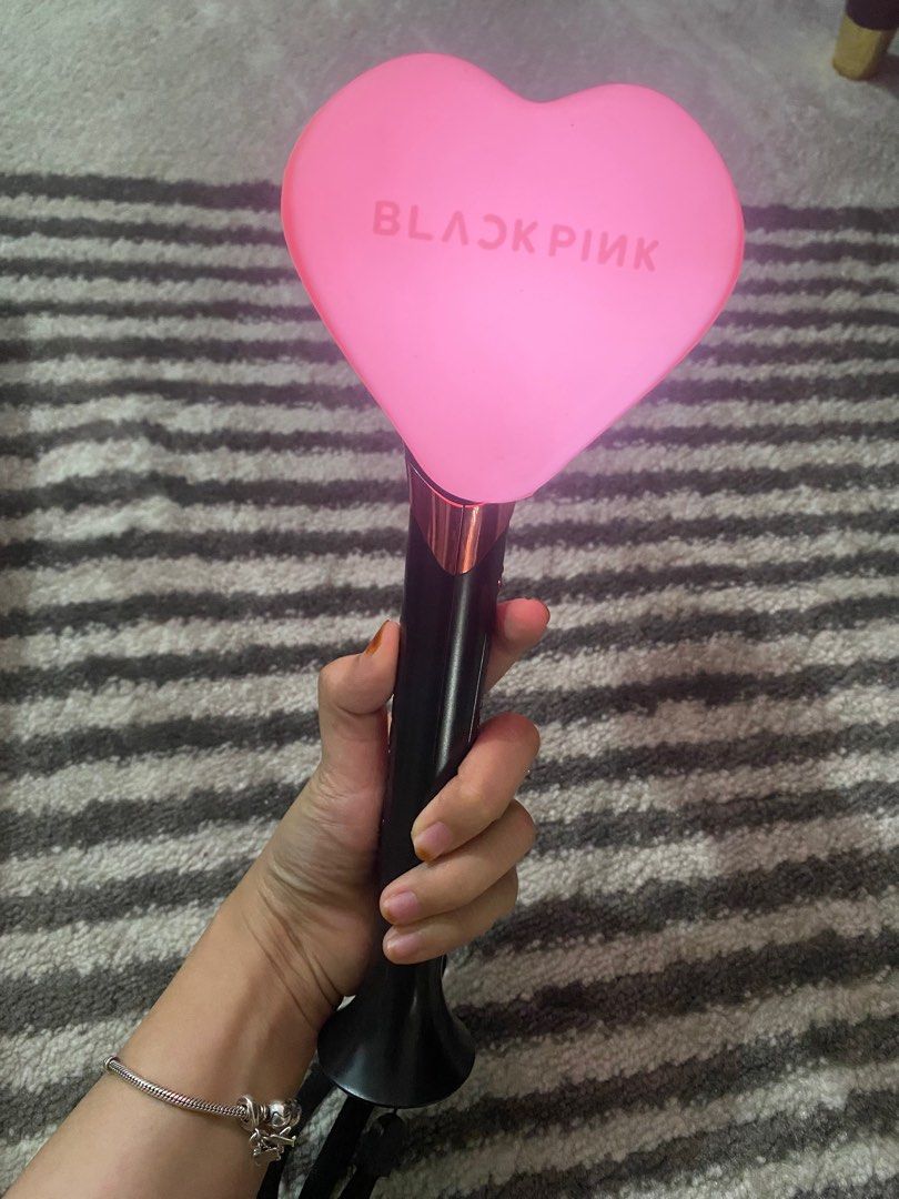 Blackpink version 1 Lightstick authentic, Services, Electronics ...