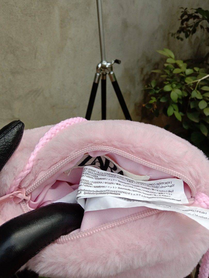 Brand new Zara pig bag, Women's Fashion, Bags & Wallets, Crossbody Bags on Carousell