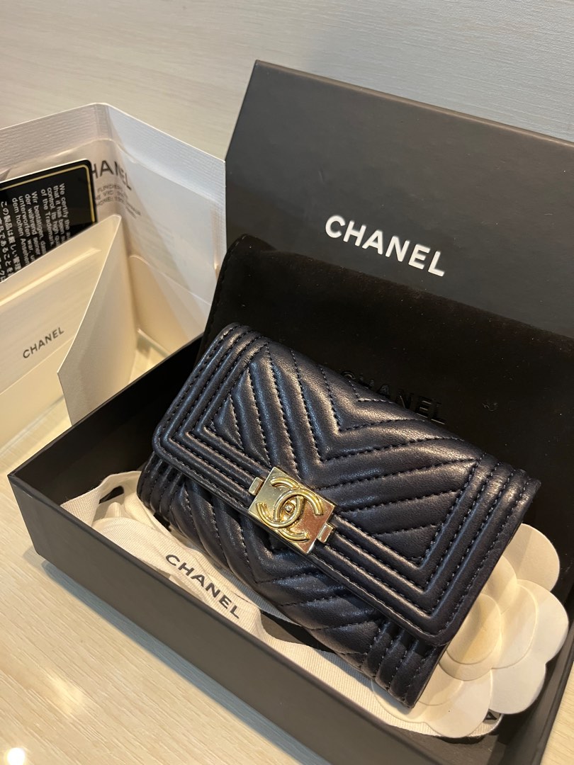 Chanel flap card holder, Luxury, Bags & Wallets on Carousell