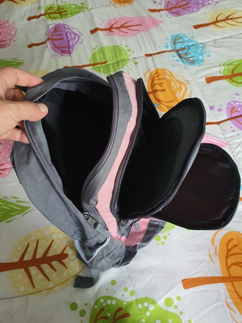Comfortable Backpack (Category: Backpacks) located in Singapore. Submitted by spartan7 (Listing ID 1218209086, Image 3). Description: Brand New Ideal for students, adult or casual use Many compartments Condition 10/10.