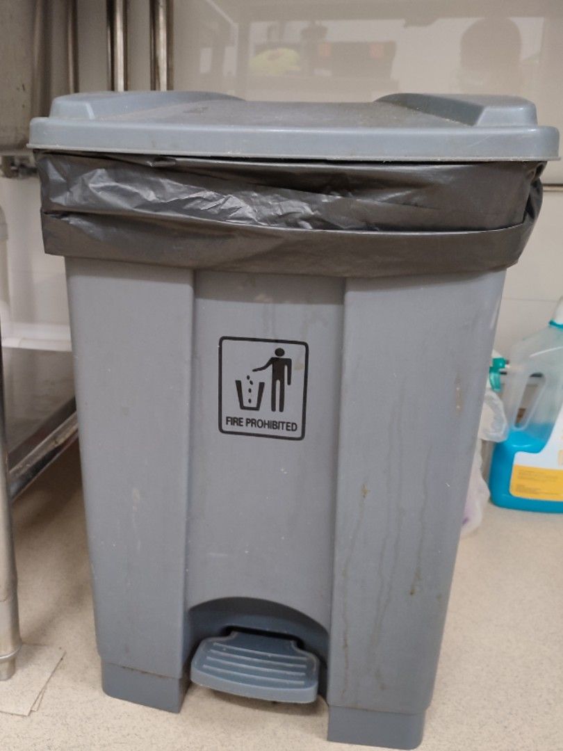 Commercial big dustbin, Furniture & Home Living, Cleaning & Homecare Supplies, Waste Bins & Bags