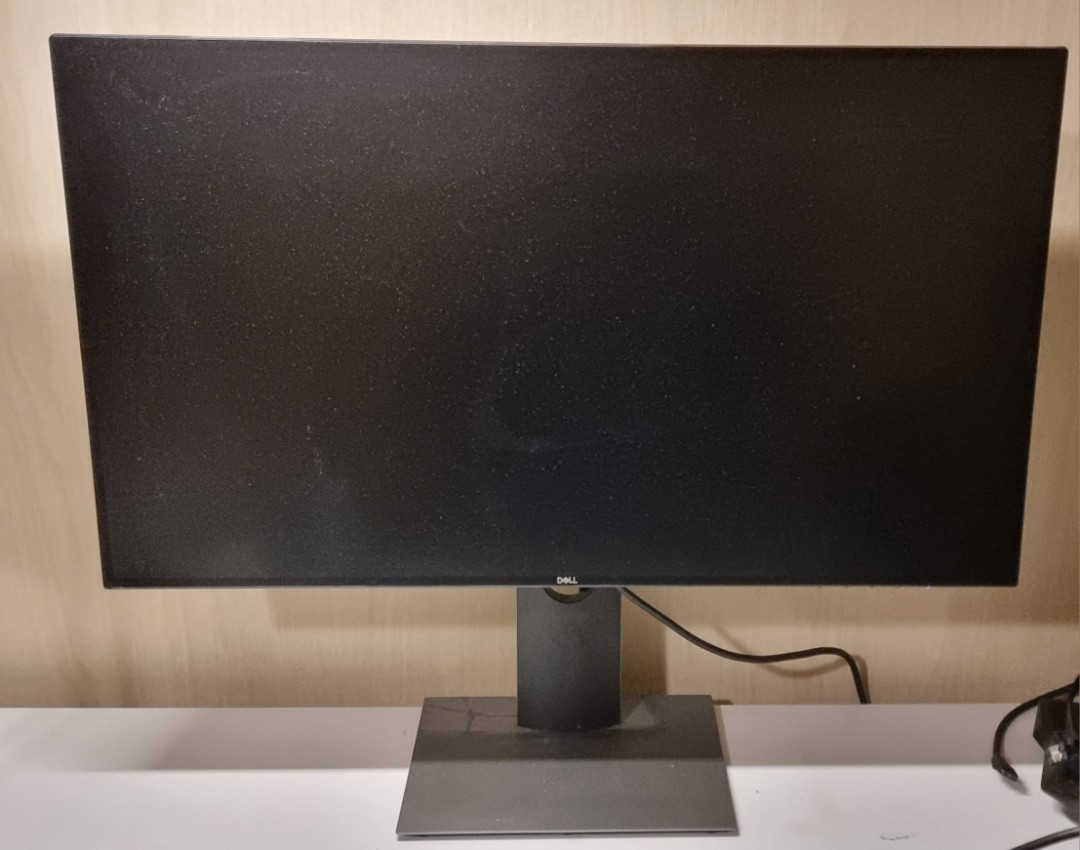 贈り物 未開封新品 DELL U2722D 2560x1440 保証2026年1月