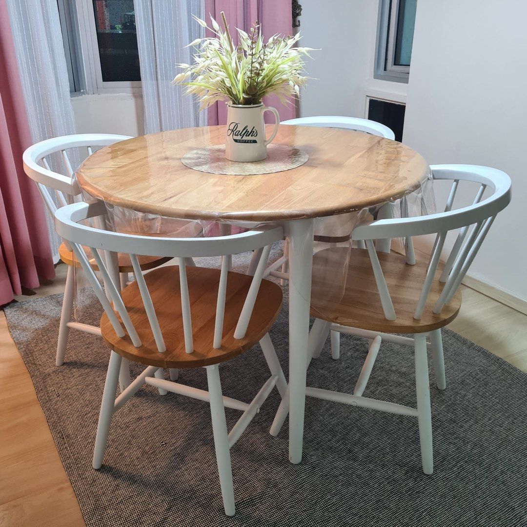 Dining Table (Category: Tables & Sets) located in Singapore. Submitted by wayhey (Listing ID 1218271400, Image 2). Description: Full set — 1 dining table + 4 chairs. Bought at $890. Condition: 9/10.